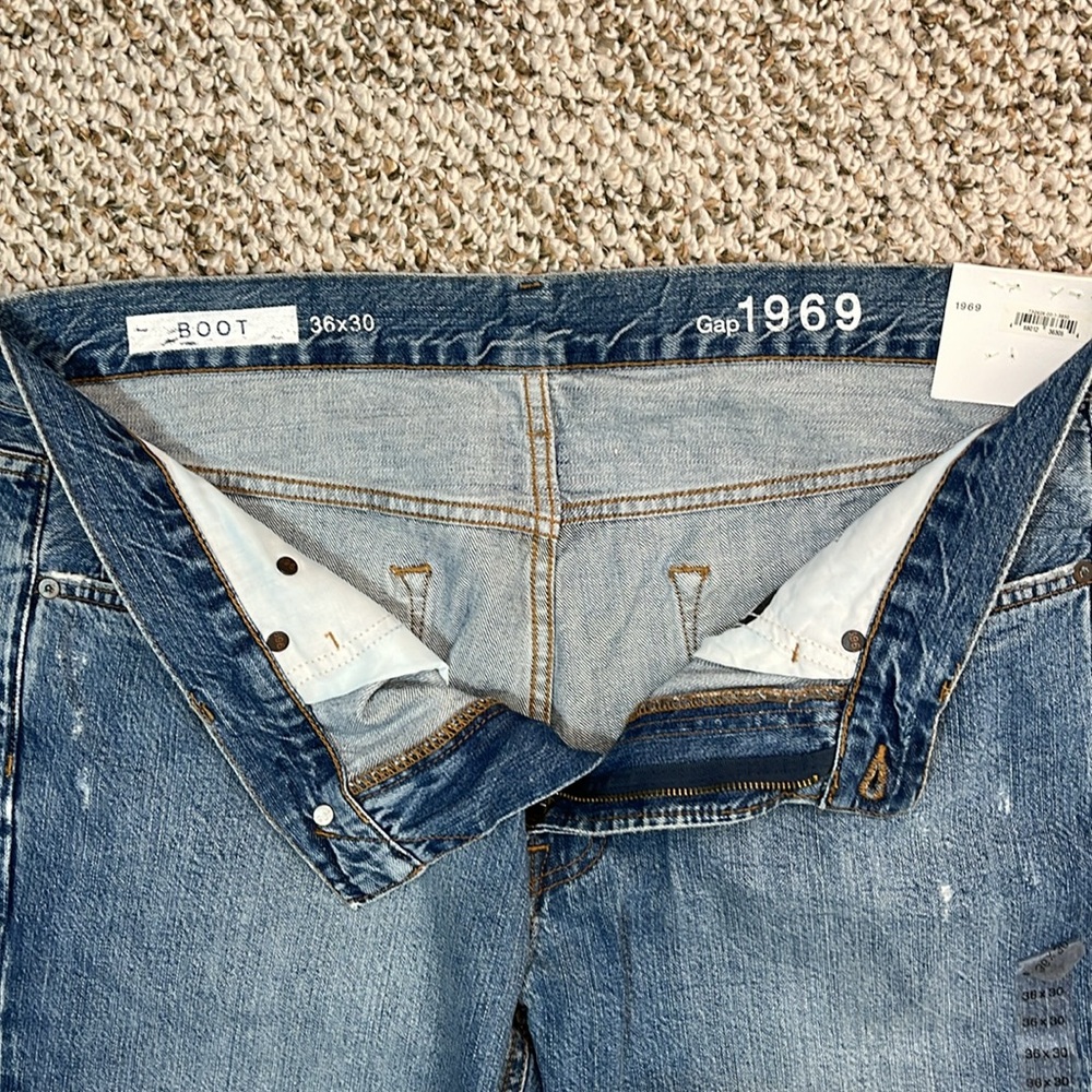 GAP 1969 BOOT CUT JEANS  DESTRUCTED Men’s 36x30 NWT - Picture 8 of 15
